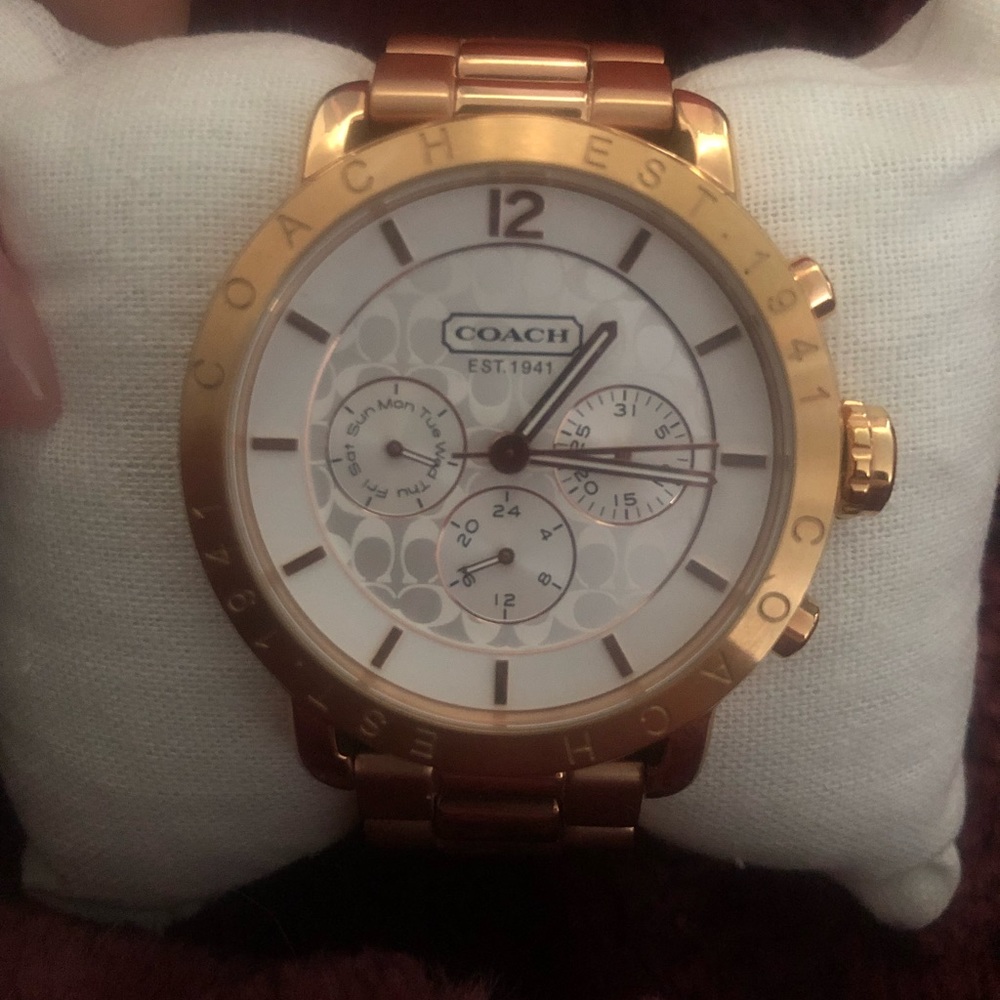 💗Coach watch💗